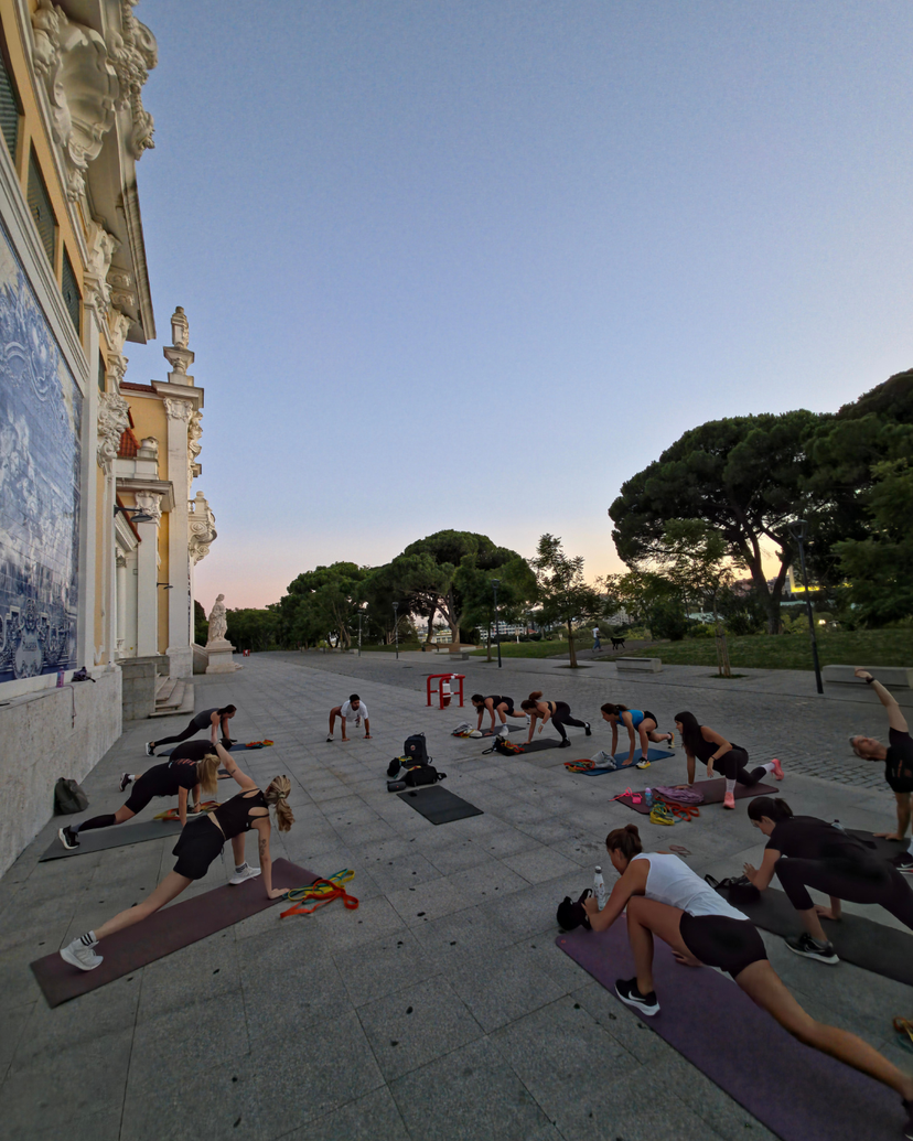 Outdoor workout at Parque Eduardo VII